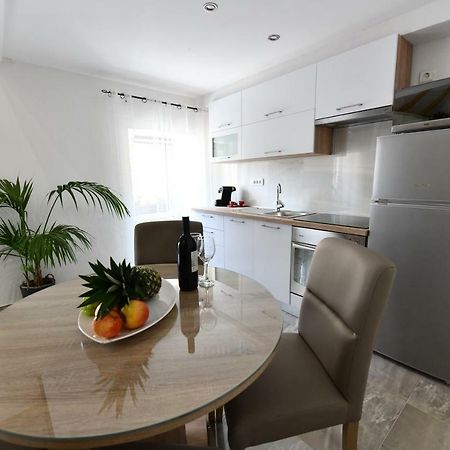 Apartment Lavanda Sinj Exterior foto